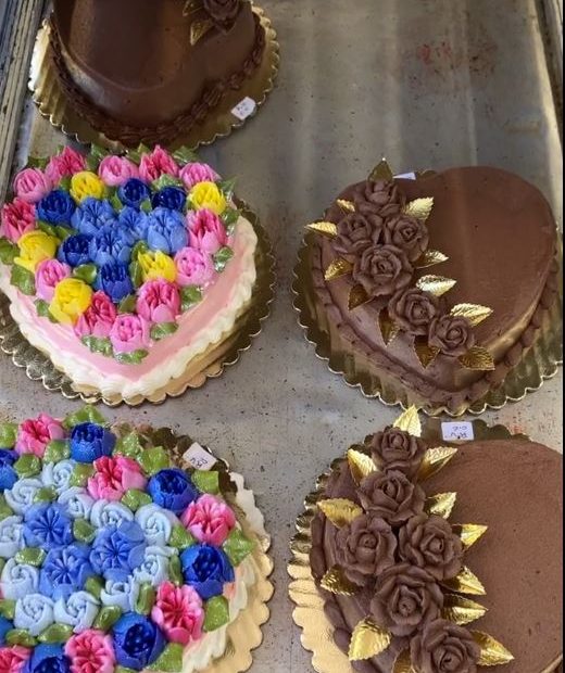 Mother’s Day heart cakes