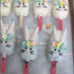 Easter cakesicles